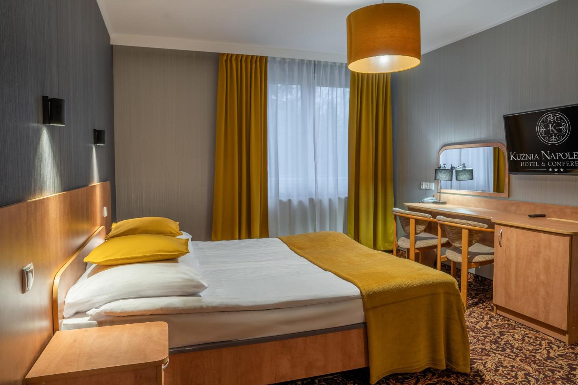 Hotel Kuznia Napoleonska Teresin Exteriér fotografie