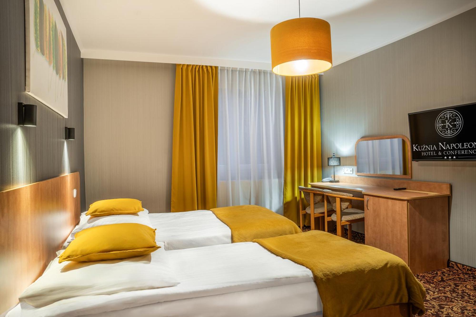 Hotel Kuznia Napoleonska Teresin Exteriér fotografie
